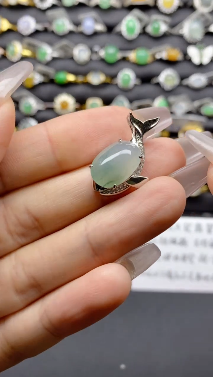 【闪购商品】翡翠吊坠(赠链)银S925镶嵌S925银镶嵌翡翠吊坠