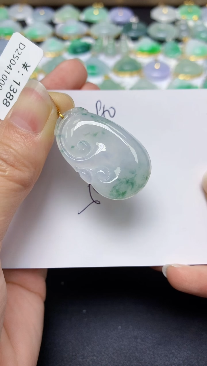 翡翠18K金镶嵌颈饰 天然翡翠A货