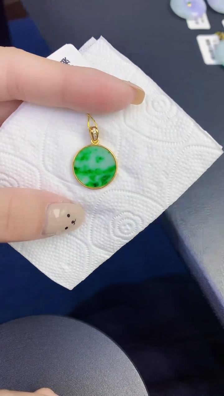 颈饰未镶嵌翡翠缅甸天然翡翠A货