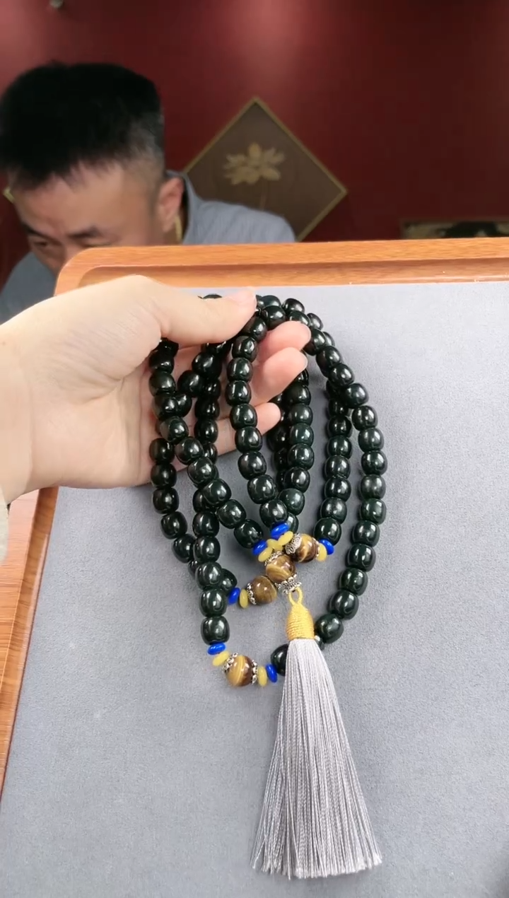 【闪购商品】和田玉颈饰未镶嵌108颗