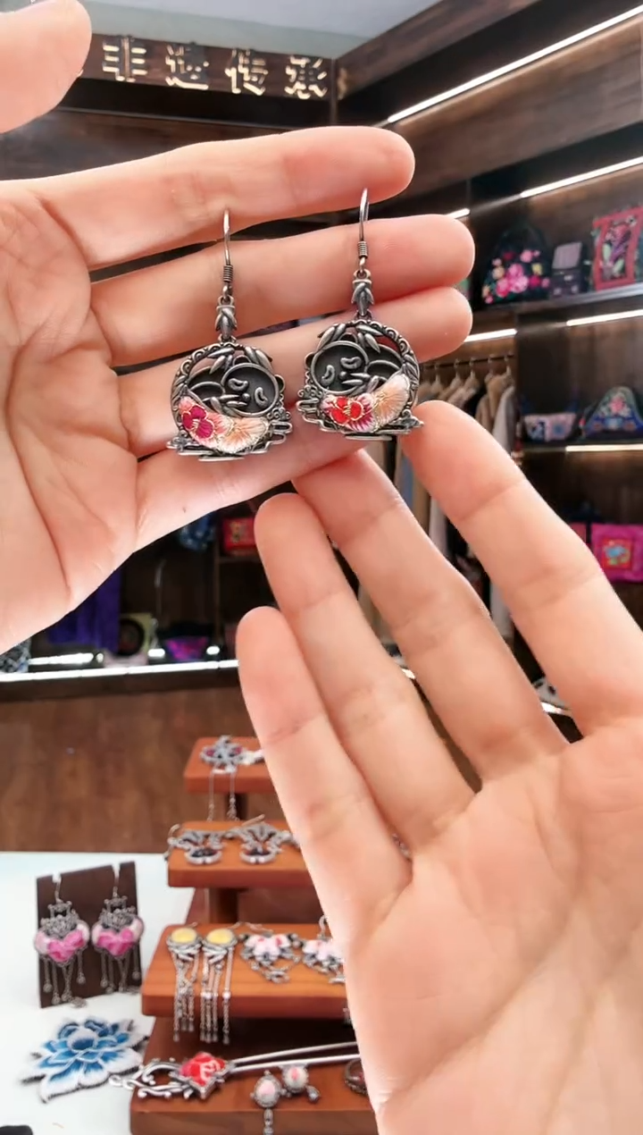 【闪购商品】织绣33蚩梦苗族古绣