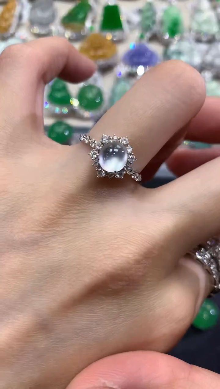 【闪购商品】翡翠戒指18K金镶嵌w60     