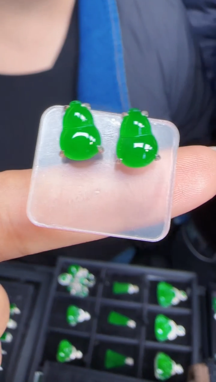 未镶嵌定制翡翠翡翠耳环49