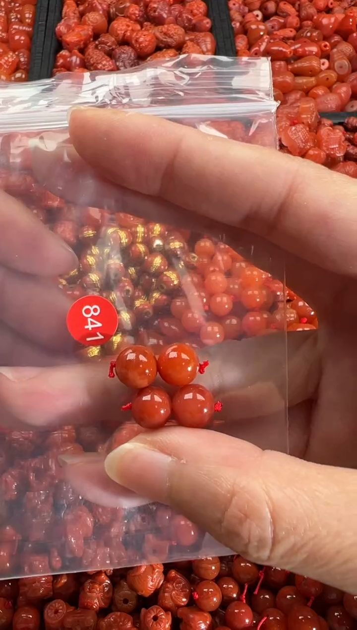 【闪购商品】南红玛瑙颈饰未镶嵌1