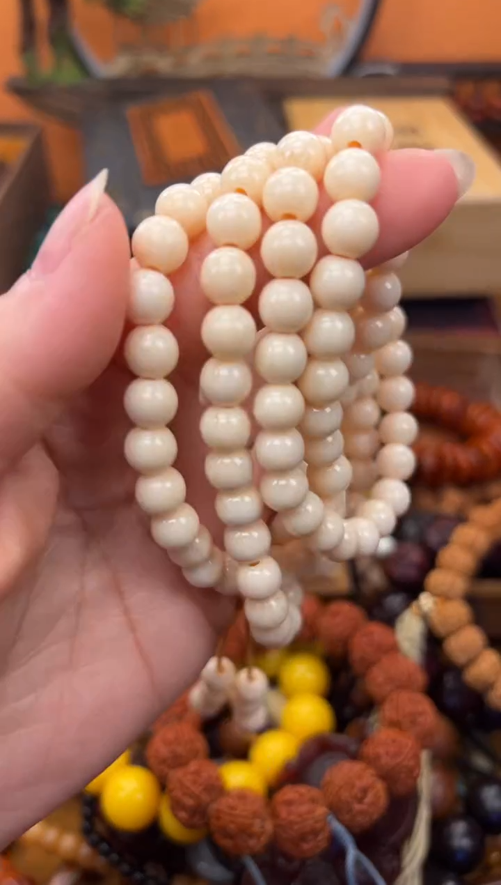 【闪购商品】琥珀颈饰未镶嵌闪购链接闪购链接