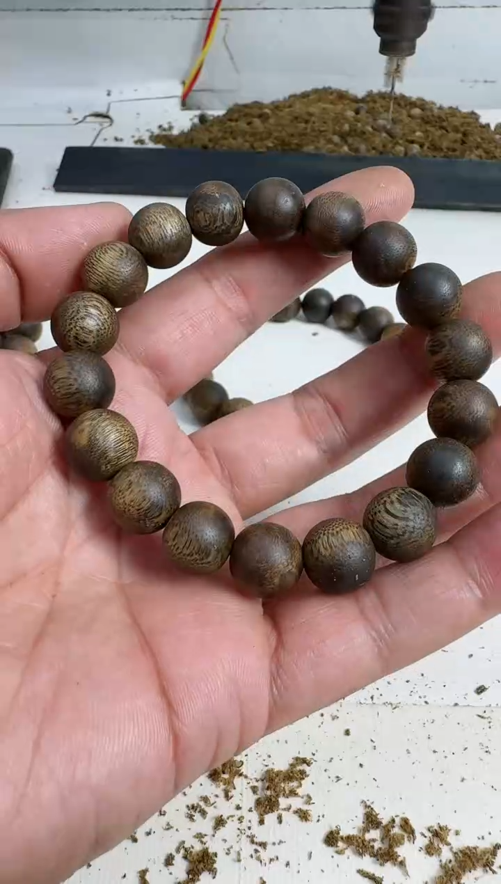 【闪购商品】沉香手串乌身1.2规格单圈14克