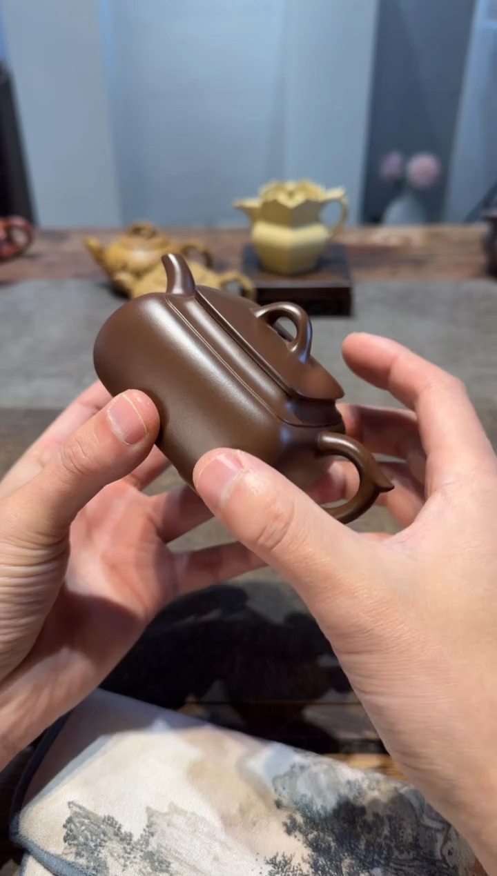 茶壶紫砂亮****练长四方 紫砂壶