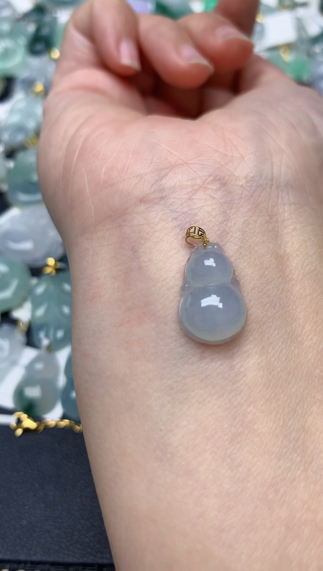 颈饰18K金镶嵌翡翠天然缅甸A货翡翠