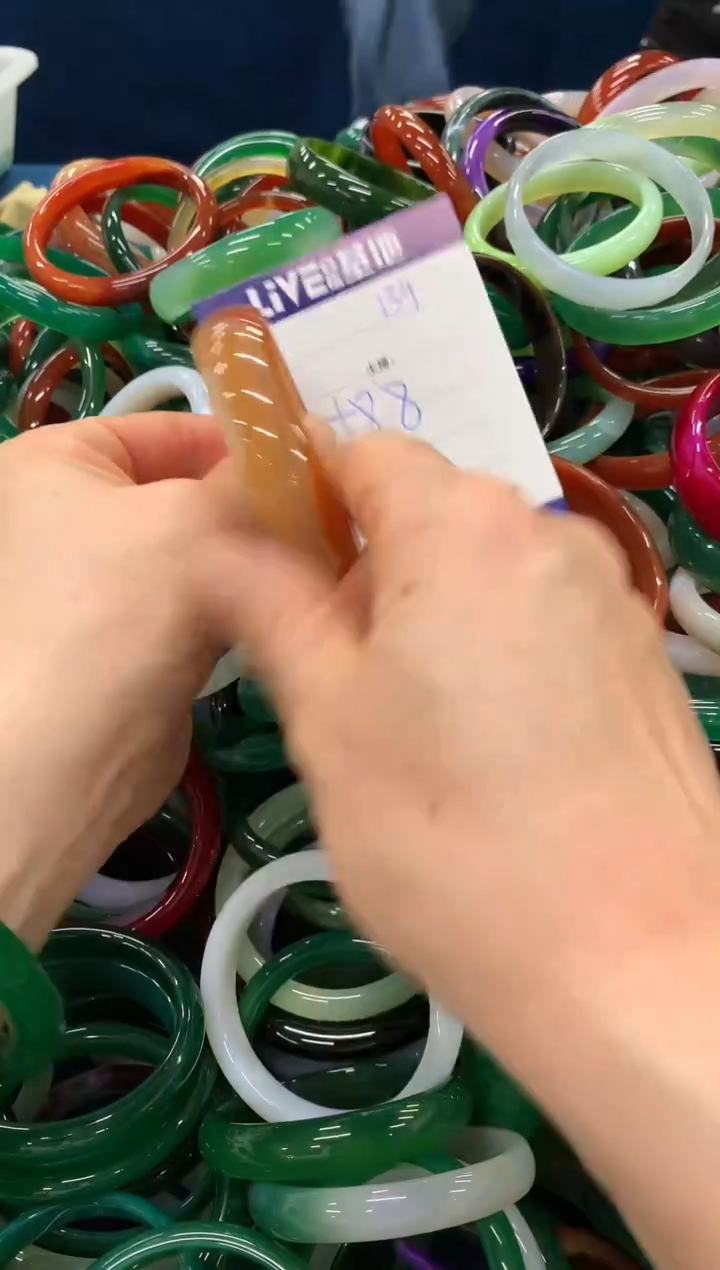 手镯玛瑙/玉髓未镶嵌134