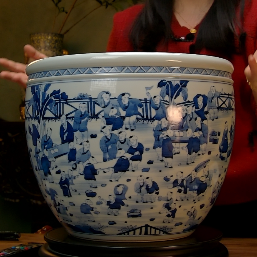 清  青花百子闹春纹卷缸