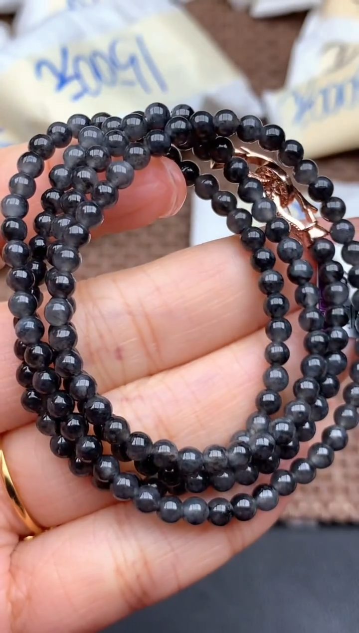 未镶嵌挂件翡翠1