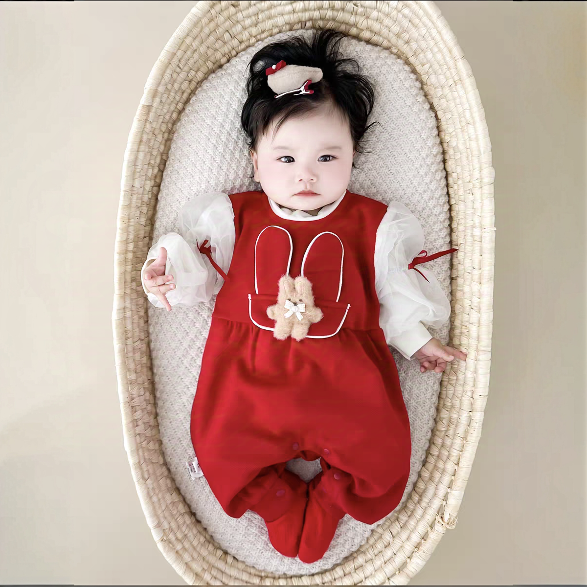 婴儿衣服秋装连体衣小月龄女宝宝满月百天红色抓周礼服爬服外出服