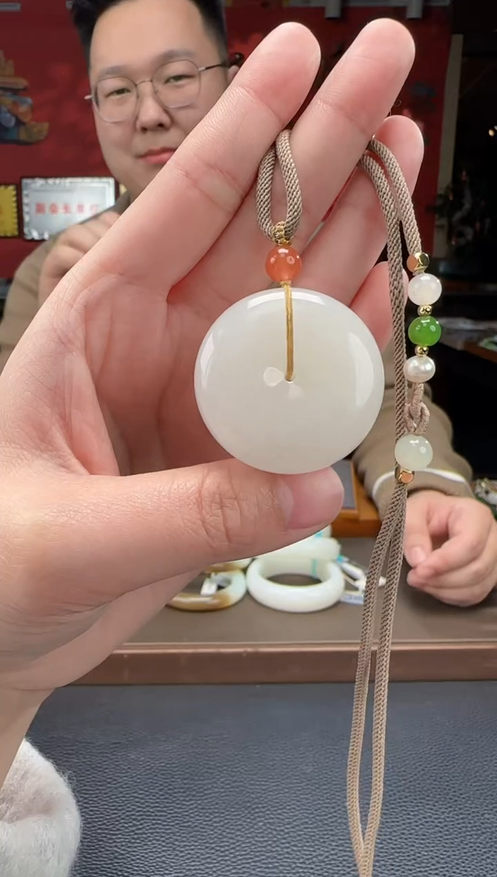 【闪购商品】和田玉颈饰未镶嵌白玉平安扣