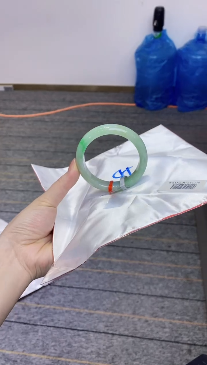 【闪购商品】翡翠手镯未镶嵌1111111111111