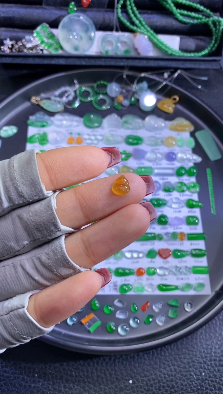 未镶嵌挂件翡翠葫芦