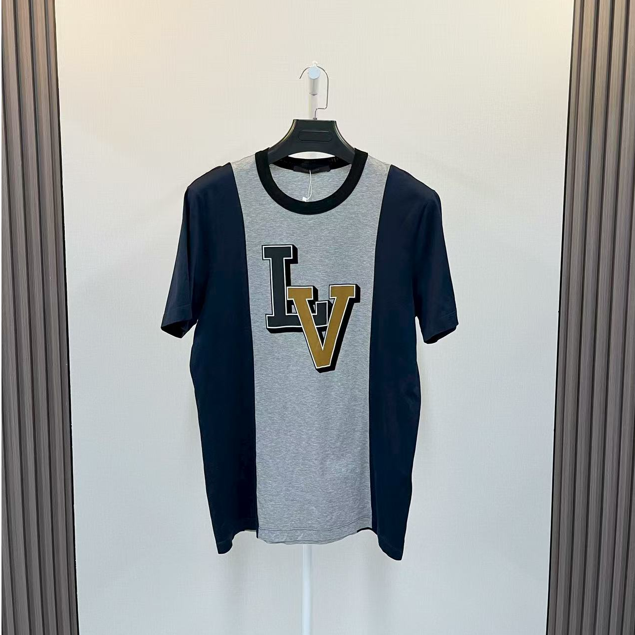 未使用 LouisVuitton/路易威登 /植绒logo蓝灰色拼接休闲短袖/M码