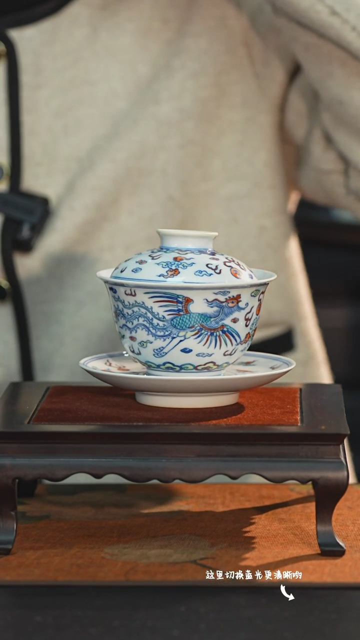 【闪购商品】馆藏级斗彩女将军—涂杏花大师