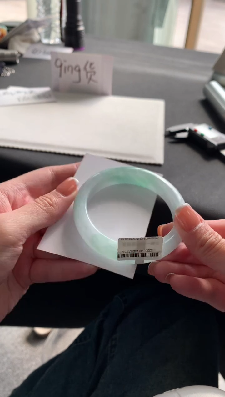 【闪购商品】翡翠手镯未镶嵌56.5正圈A3716买断