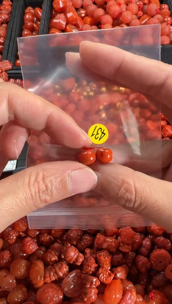 【闪购商品】南红玛瑙颈饰未镶嵌1