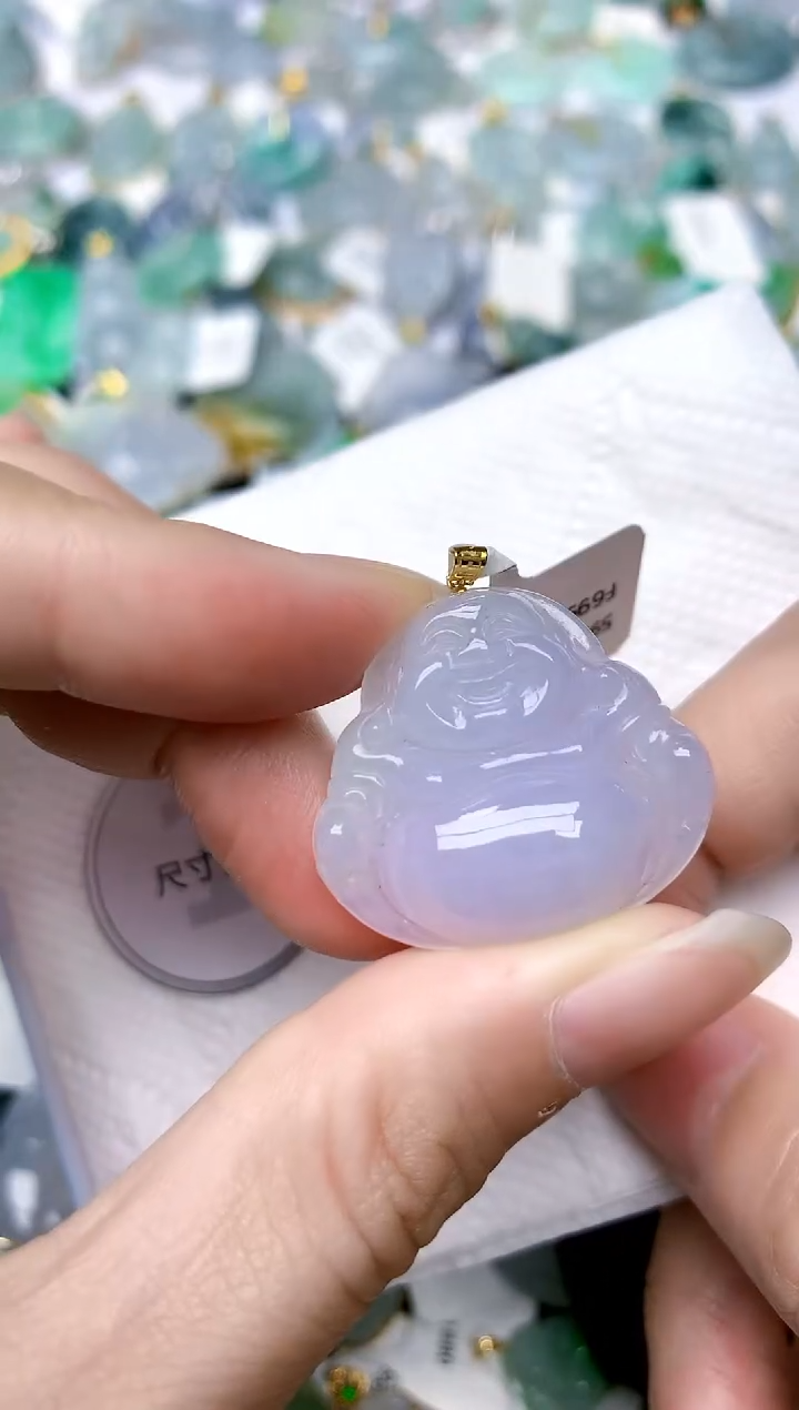 颈饰18K金镶嵌翡翠天然A货翡翠