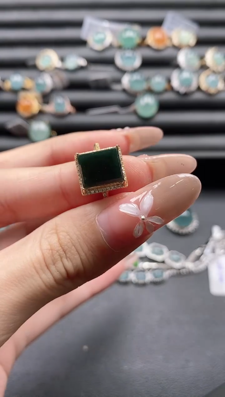 【闪购商品】翡翠戒指银S925镶嵌11111