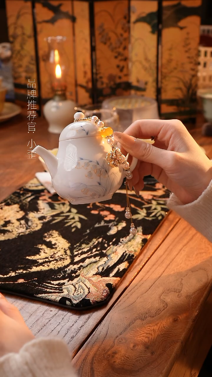 【闪购商品】红红火火恍恍惚惚