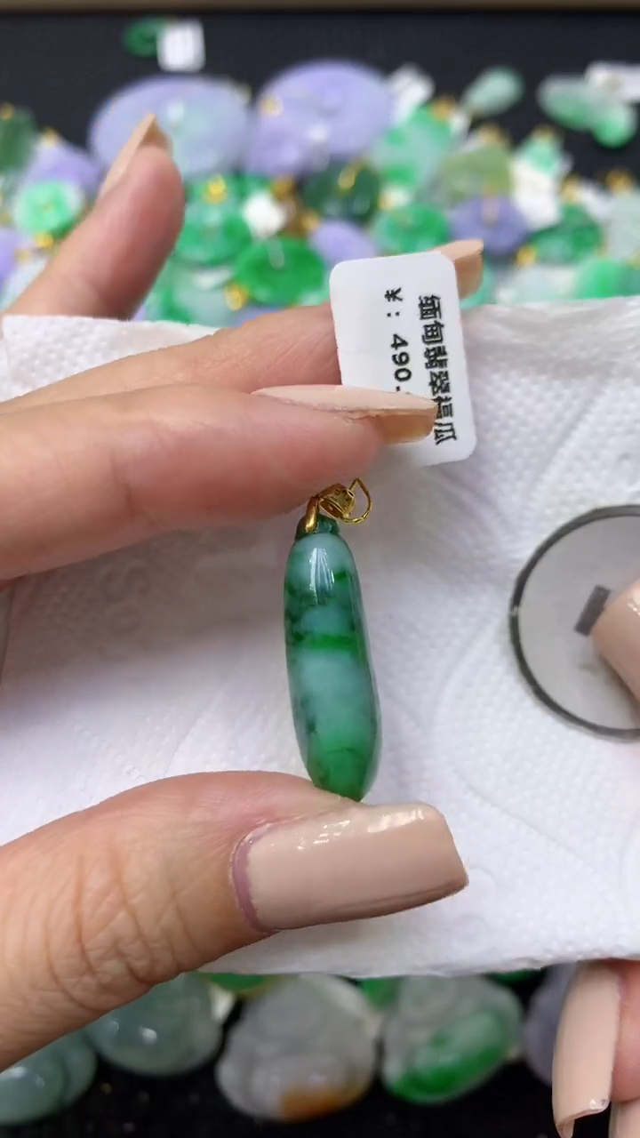 颈饰未镶嵌翡翠天然缅甸翡翠A货