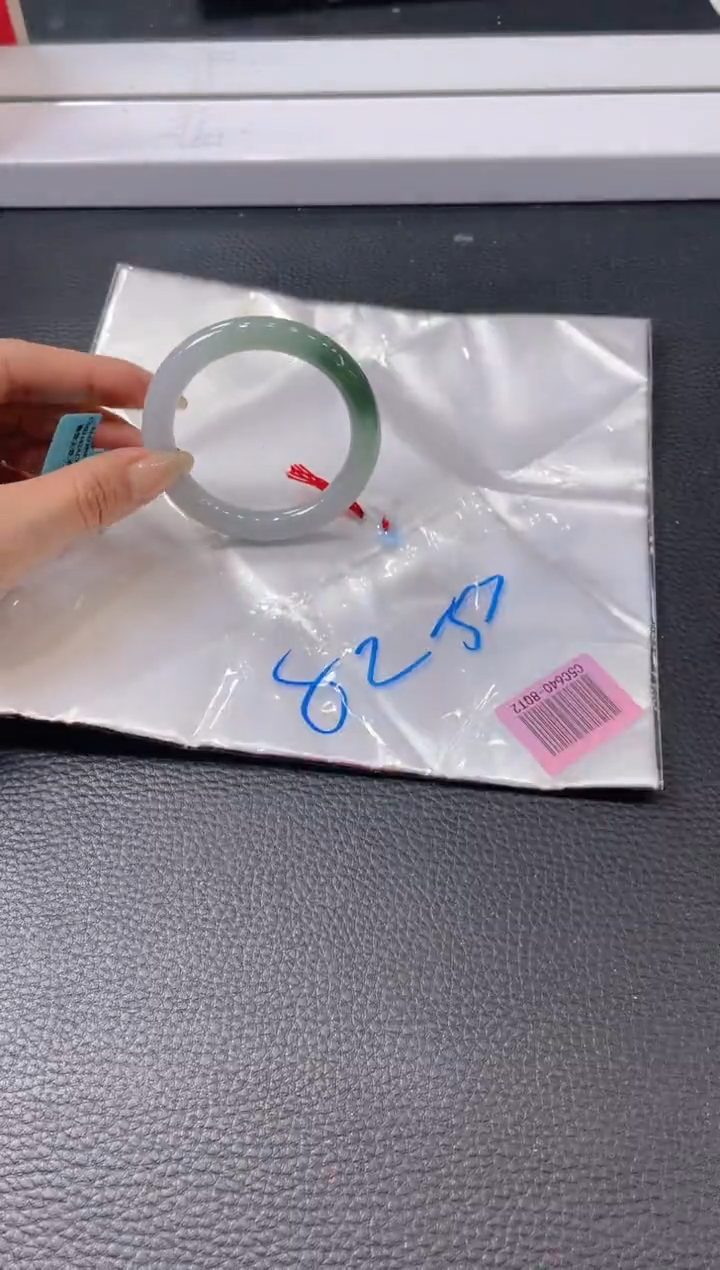 【闪购商品】翡翠手镯未镶嵌手镯