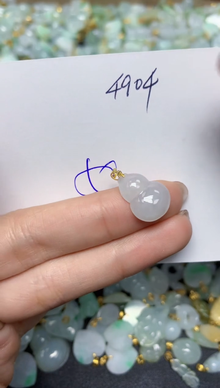 【闪购商品】翡翠颈饰18K金镶嵌天然翡翠A货