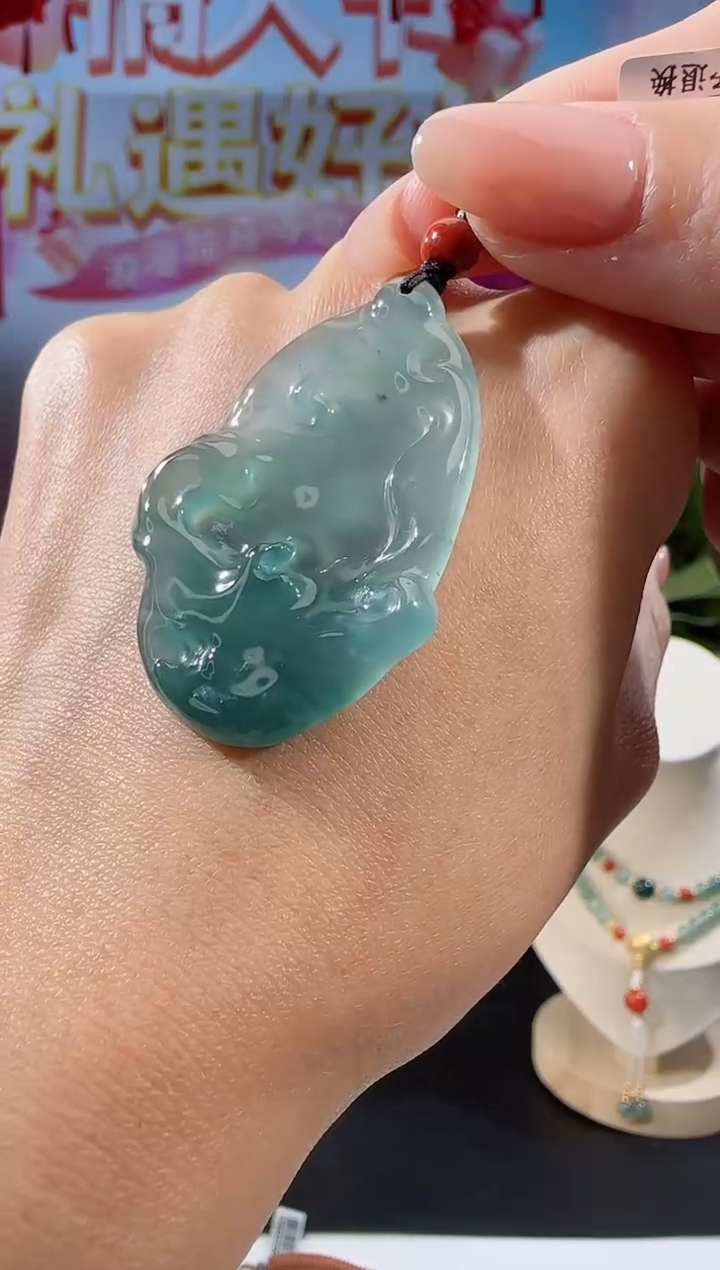 【闪购商品】翡翠吊坠(不含链)未镶嵌悟道