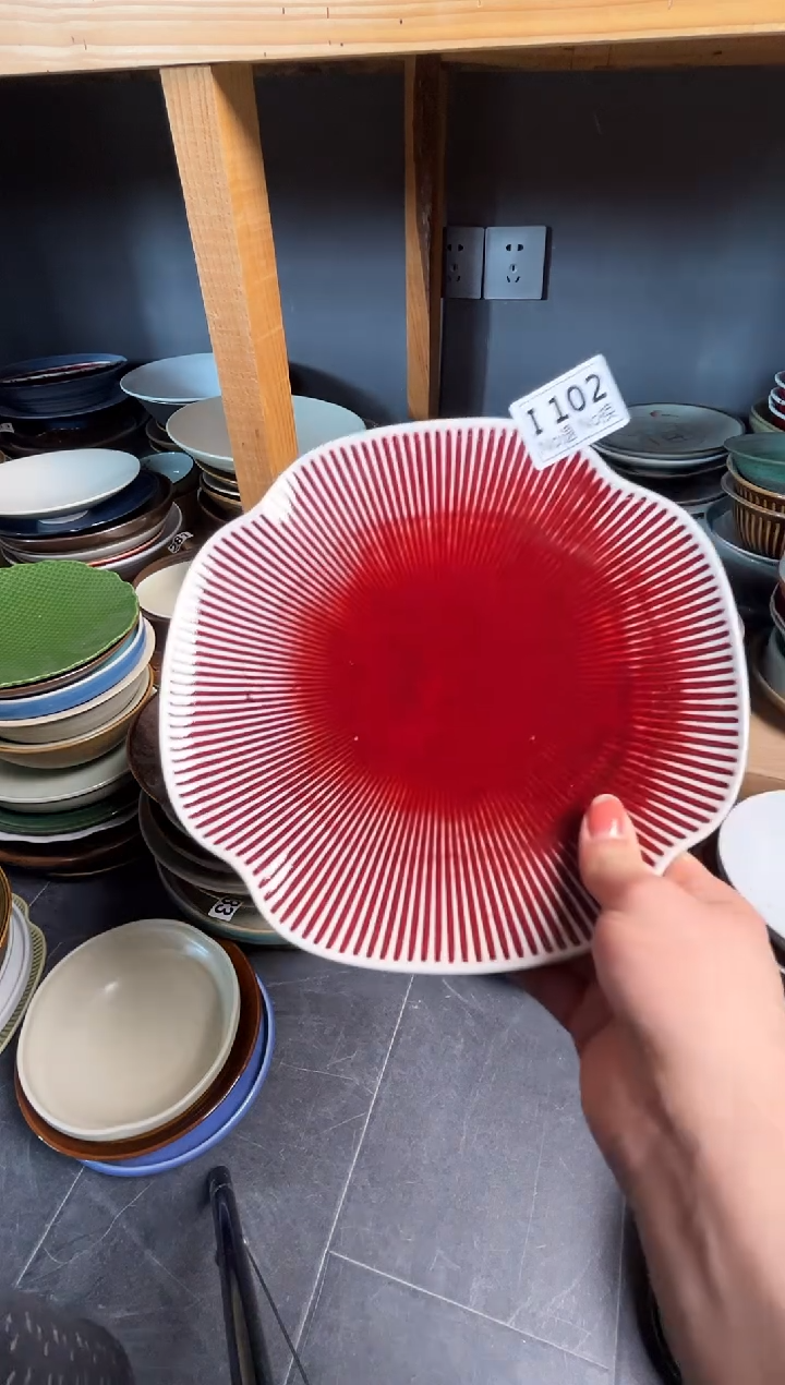 瓷片董****ʸi102郎红海棠盘福利