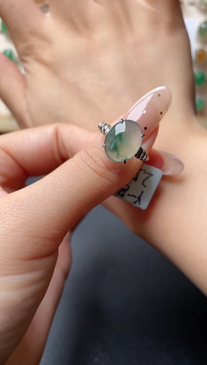 【闪购商品】翡翠戒指银S925镶嵌一物一证一礼盒