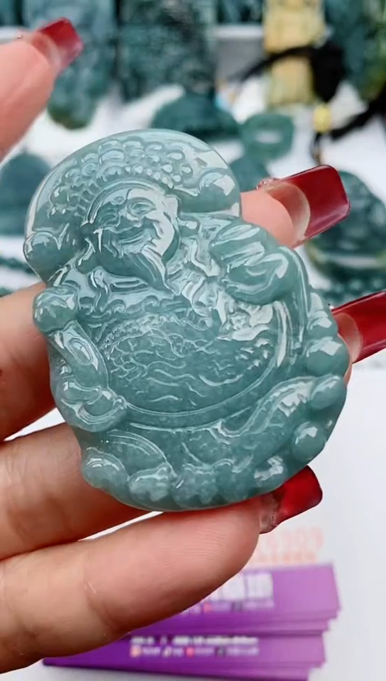 【闪购商品】翡翠颈饰未镶嵌             