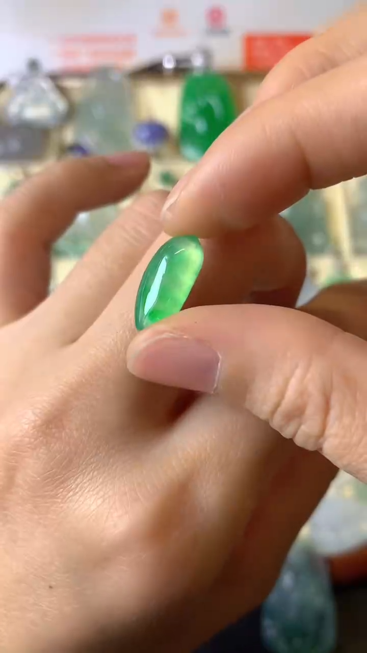 【闪购商品】定制翡翠未镶嵌1裸玉（客户意向镶嵌）