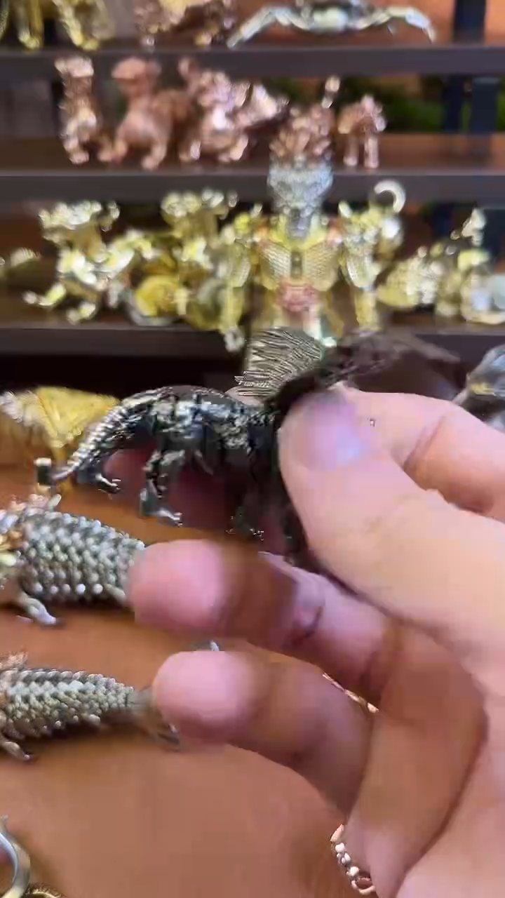 如虎添翼实心摆件