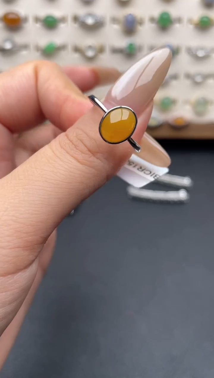 银S925镶嵌戒指翡翠一物一证一礼盒