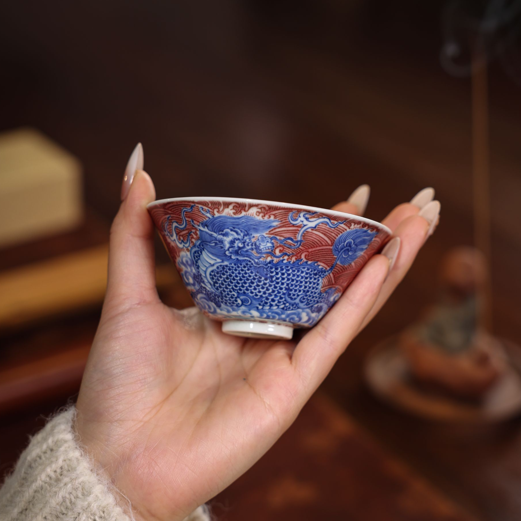 游玉堂 青花釉里红海水麒麟斗笠杯
