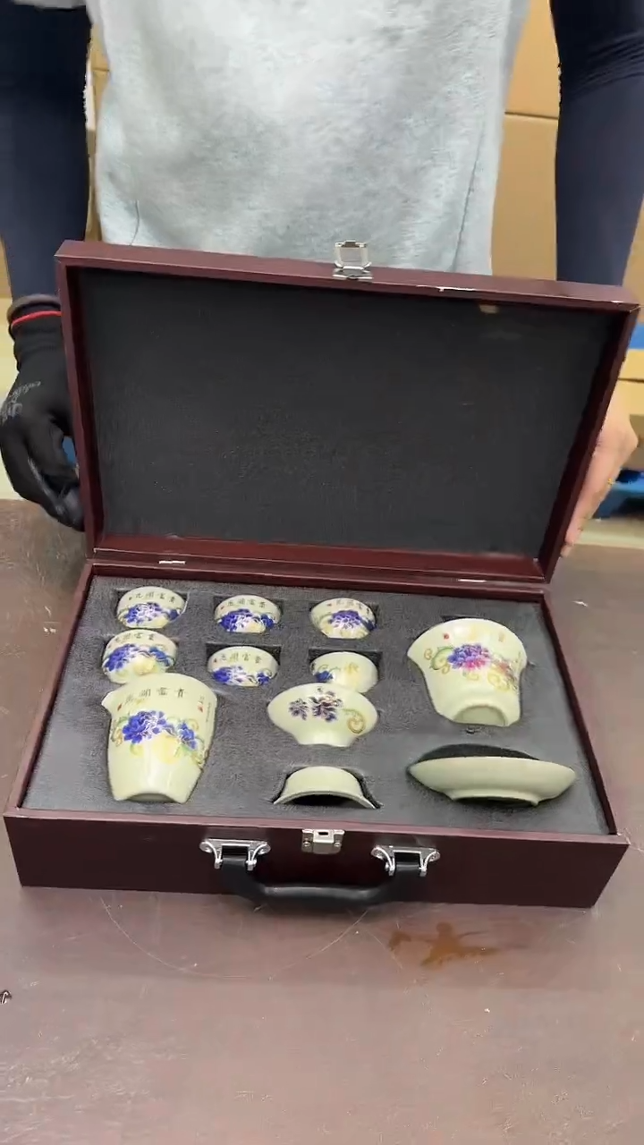 瓷片小强茶具套装