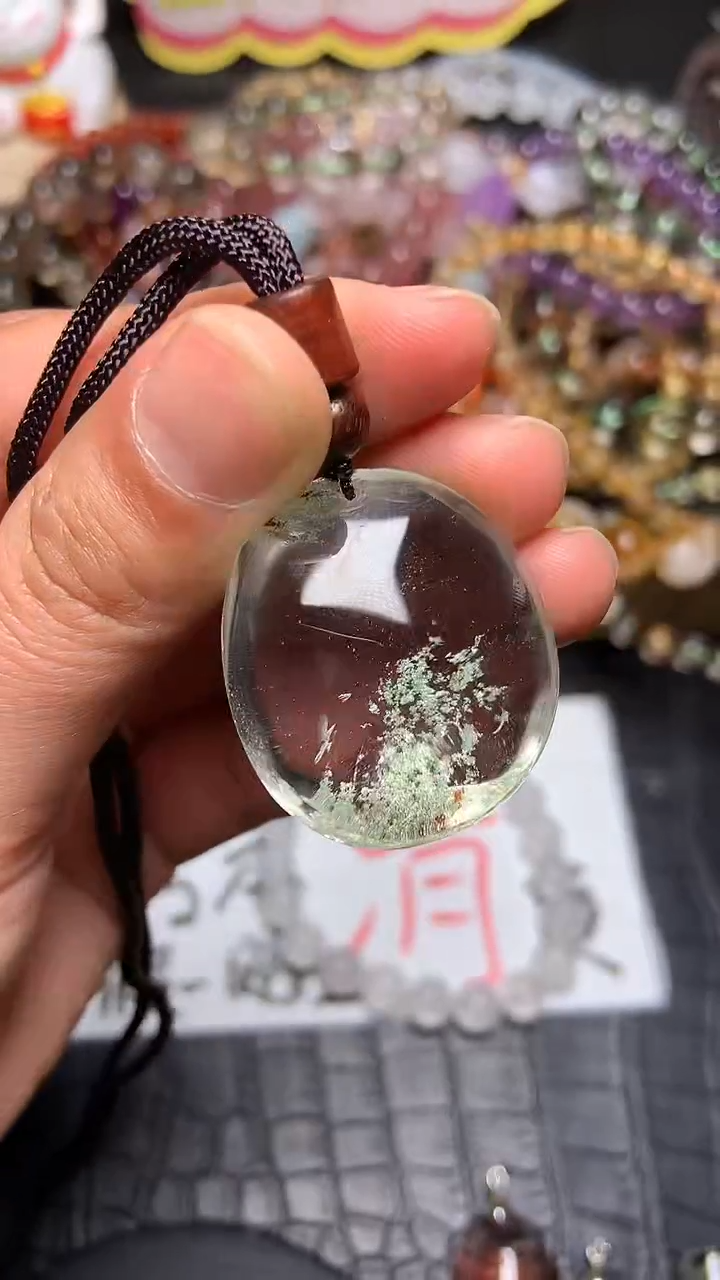 【闪购商品】水晶吊坠(赠链)未镶嵌76