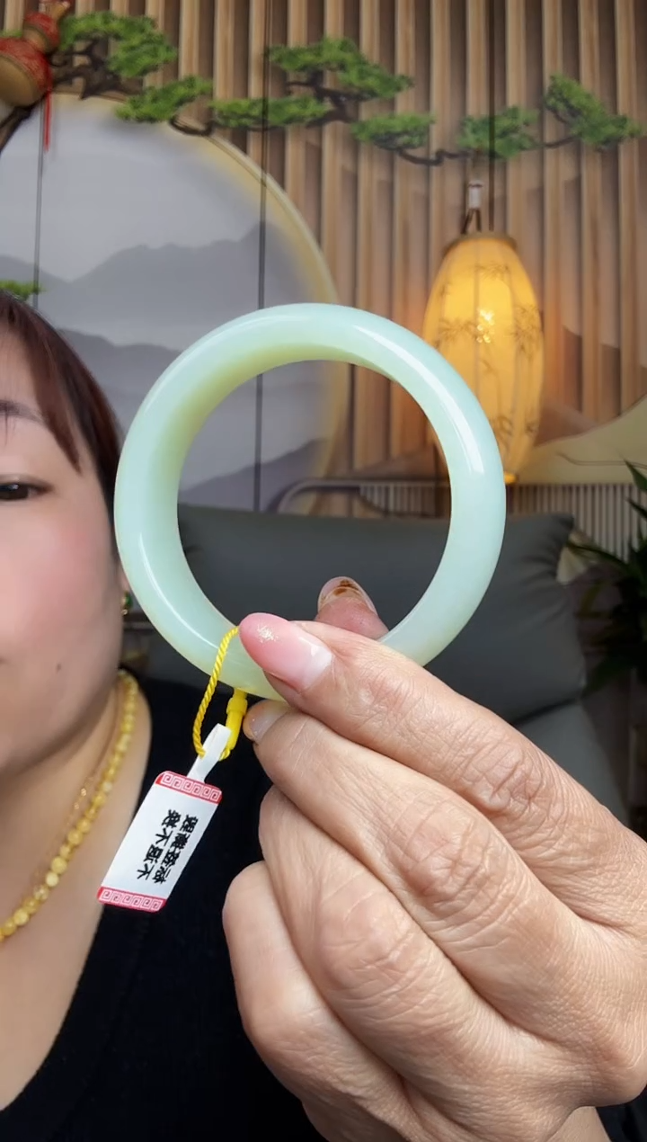 未镶嵌手镯和田玉天然新疆和田玉羊脂白玉宽版轮胎镯57-58圈口