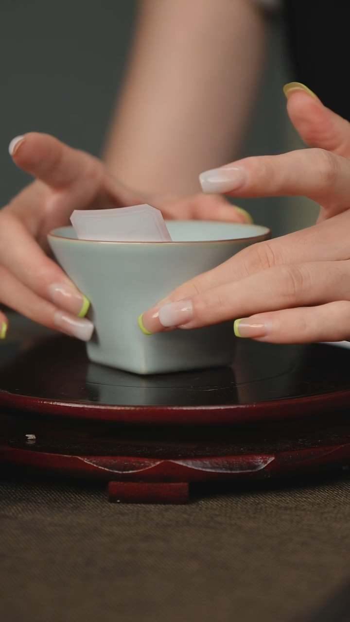 3微瑕 汝瓷 主人杯