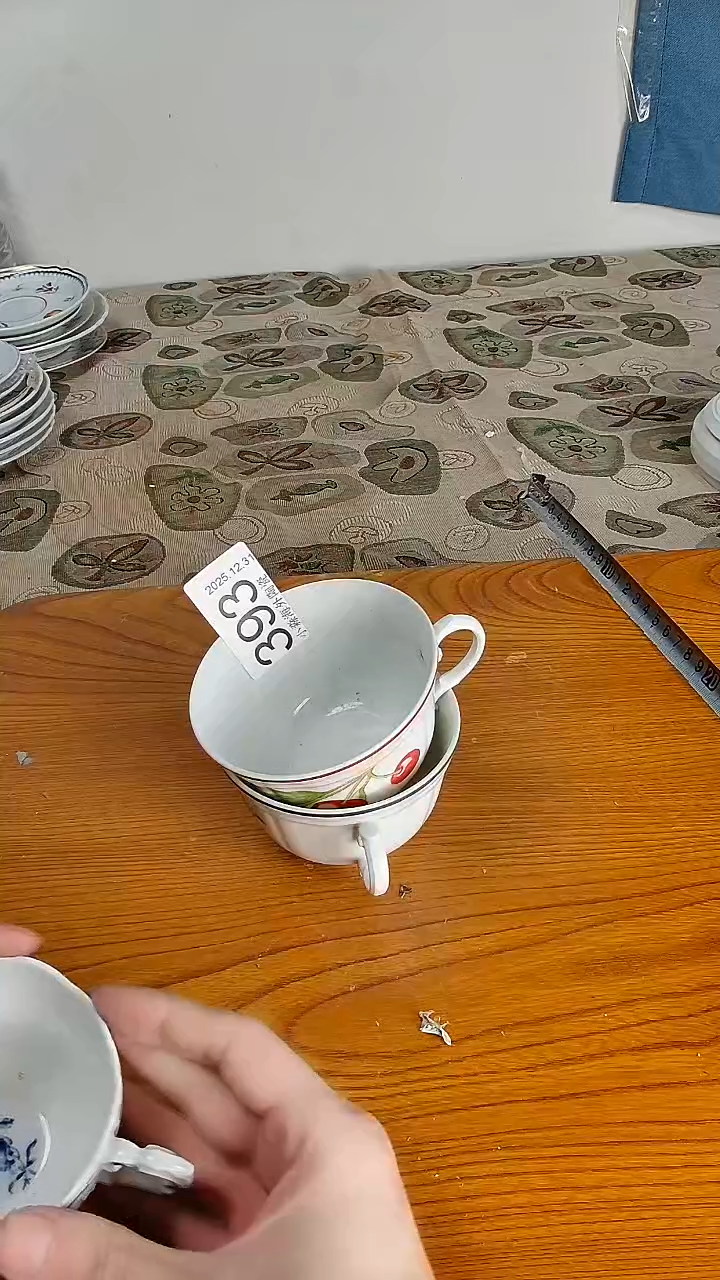 瓷片红****怪小淼海外陶瓷工艺品