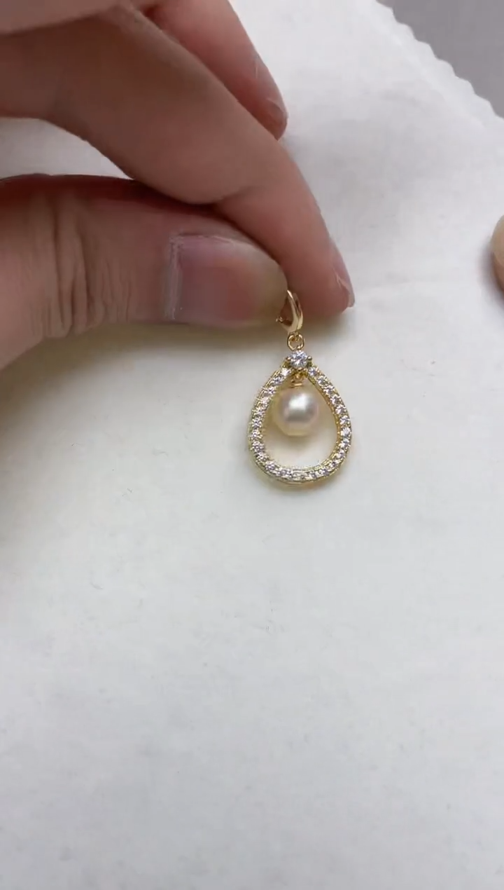 颈饰银S925镶嵌海水珍珠  