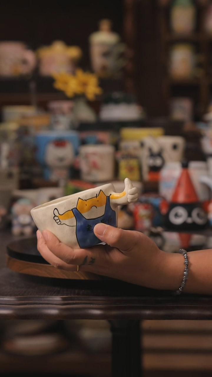 摆件景德镇釉下彩绘设计师款式陶瓷