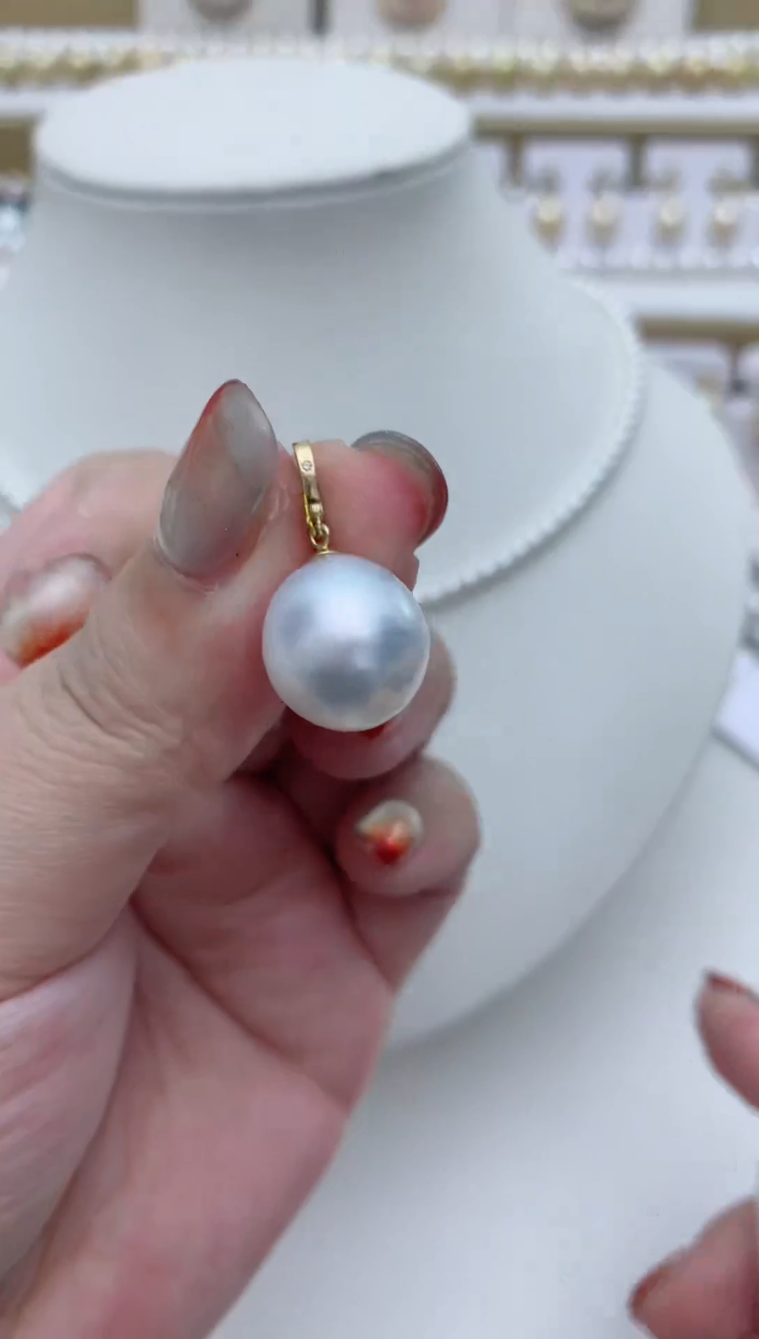 【闪购商品】海水珍珠颈饰18K金镶嵌q30