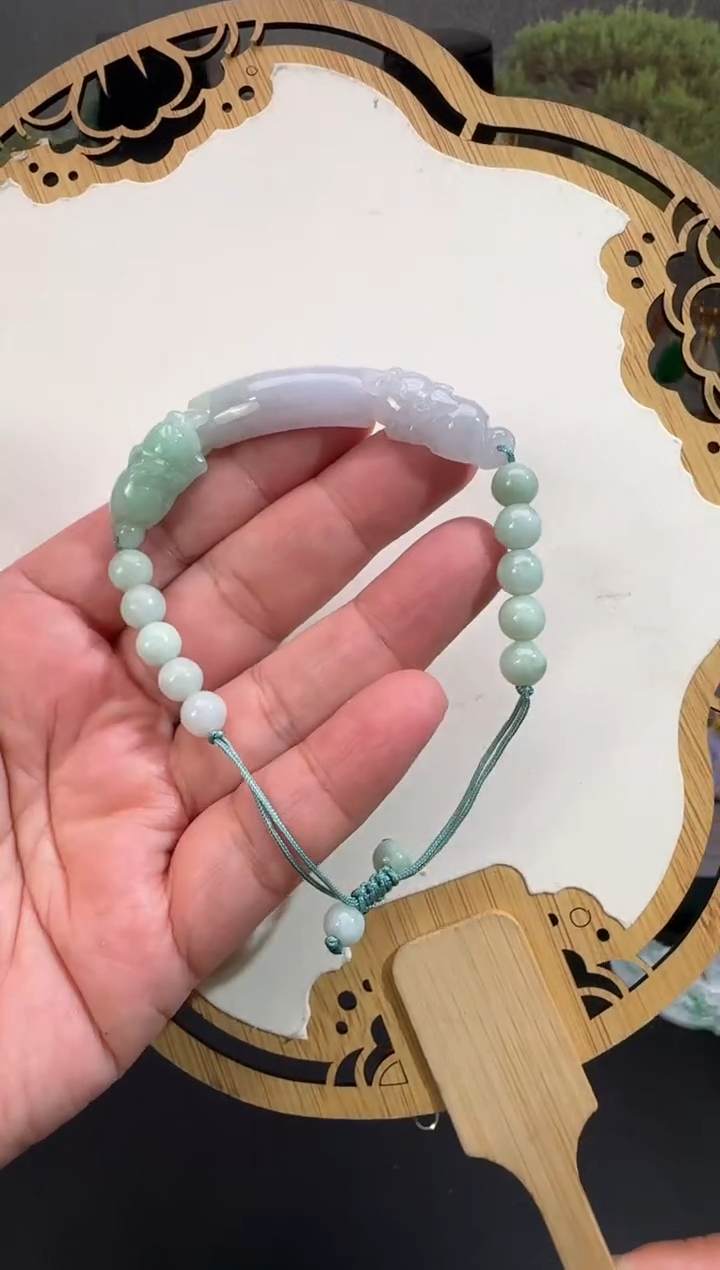 【闪购商品】翡翠颈饰未镶嵌牌子