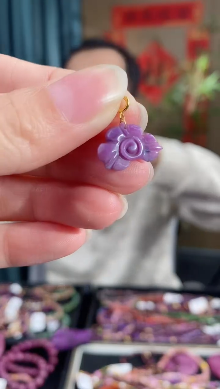 【闪购商品】苏纪石（舒俱来）吊坠(不含链)18K金镶嵌832