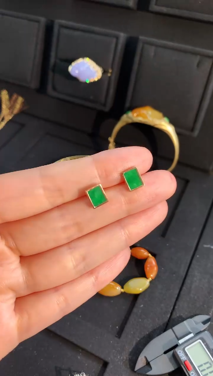 【闪购商品】翡翠耳饰18K金镶嵌耳饰