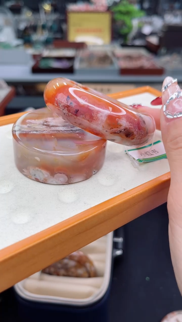 【闪购商品】石英质玉手镯未镶嵌57圈口（赠品镯心）602