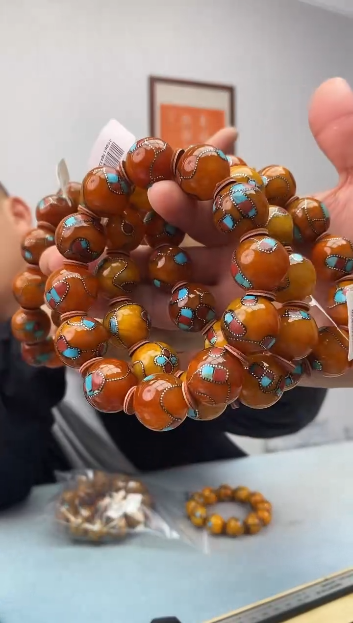 琥珀未镶嵌珠宝奇石假一罚十，多样性发一件057